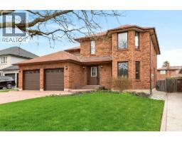 8 WYVIS Court, Stoney Creek, Ontario