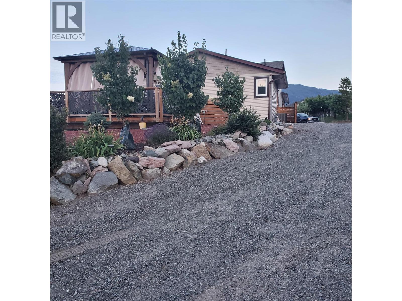 1301 Fir Avenue, Merritt, British Columbia  V1S 1L1 - Photo 8 - 10384365