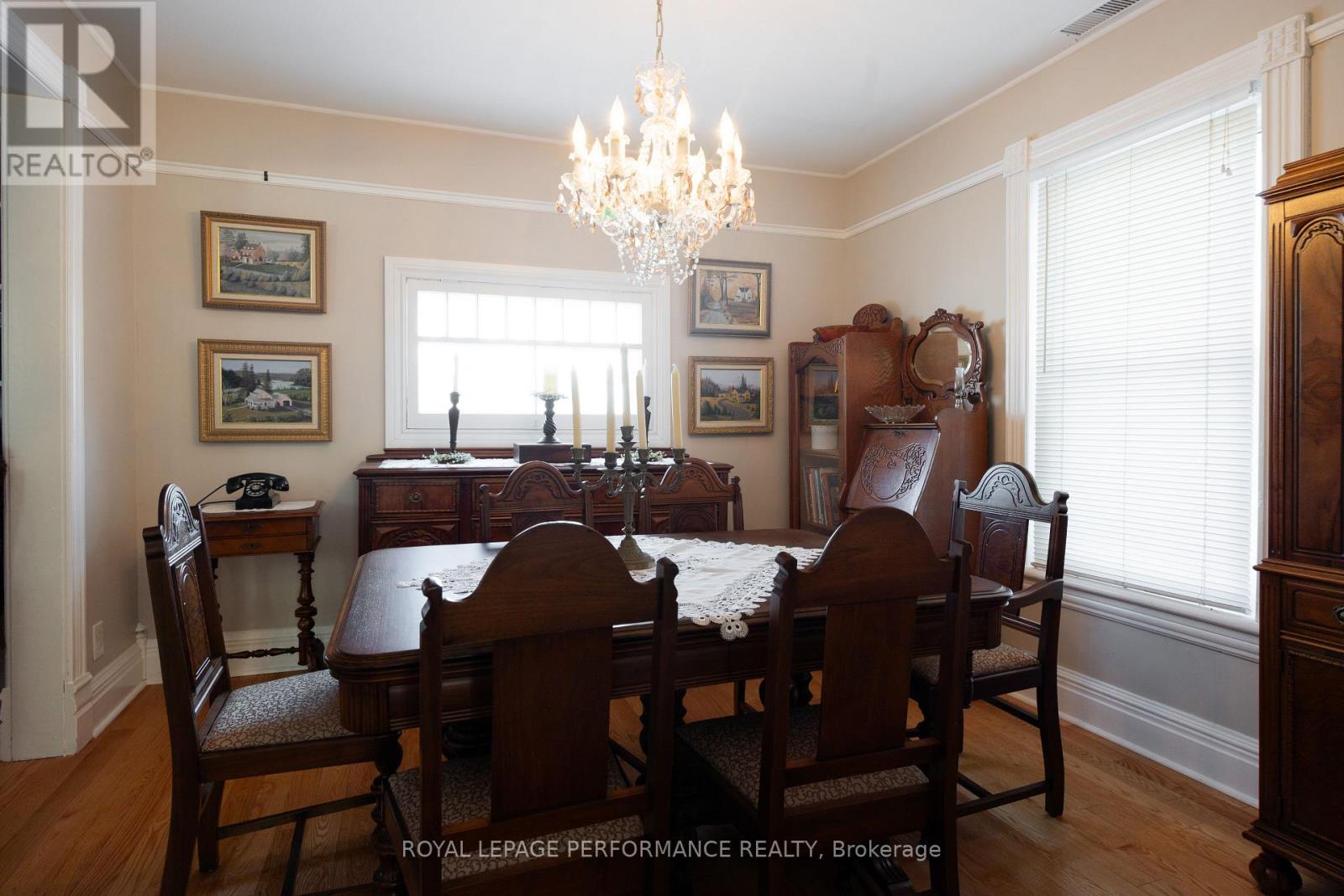 19683 William Street, South Glengarry, Ontario  K0C 2J0 - Photo 13 - X12909464