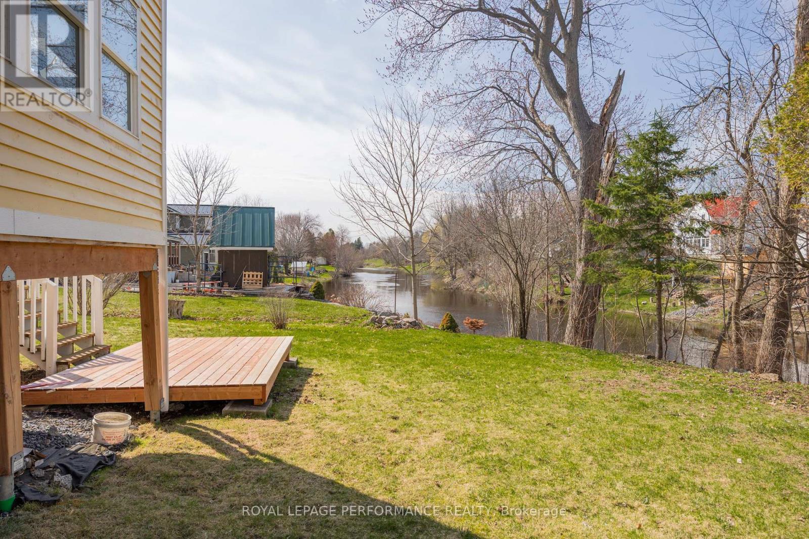 19683 William Street, South Glengarry, Ontario  K0C 2J0 - Photo 33 - X12909464