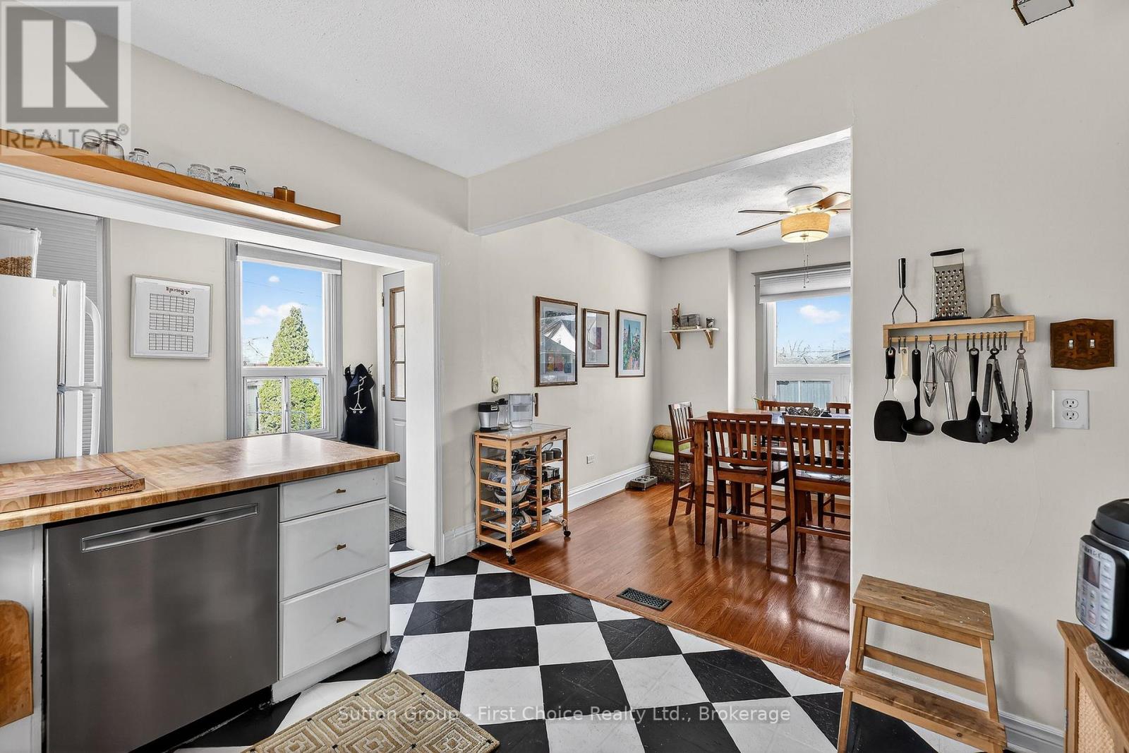 105 Barons Avenue N, Hamilton, Ontario  L8H 5A5 - Photo 10 - X12929480