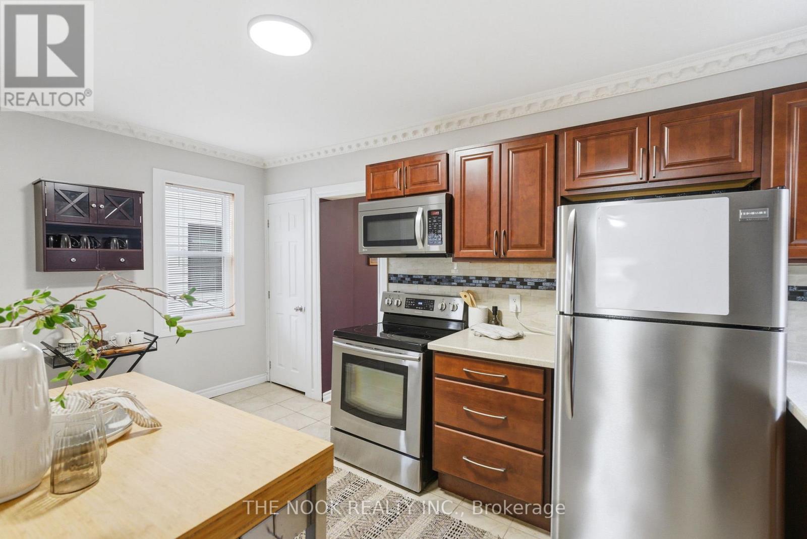 115 Banting Avenue, Oshawa, Ontario  L1H 2M5 - Photo 21 - E12940964