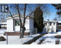316 3 Street N, Vulcan, Alberta