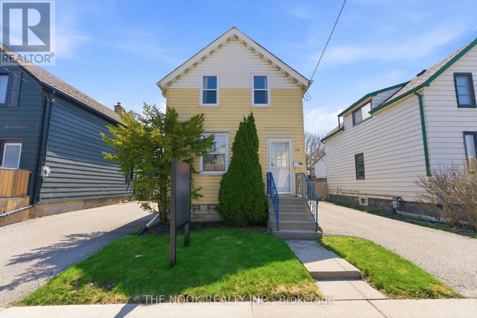 115 Banting Avenue, Oshawa, Ontario  L1H 2M5 - Photo 3 - E12940964