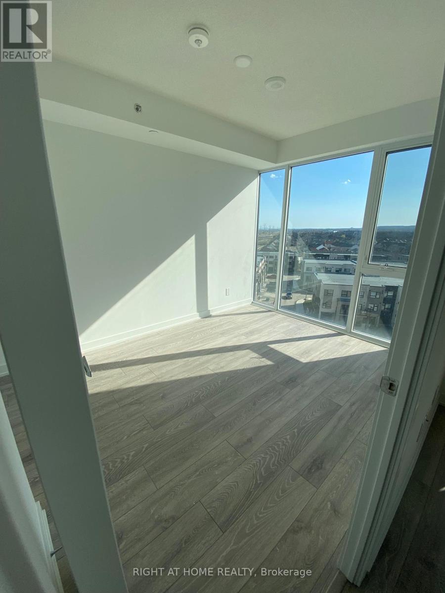 B815 - 3200 Dakota Common, Burlington, Ontario  L7M 2A8 - Photo 9 - W13016570