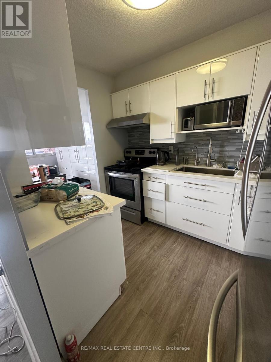 902 - 3501 Glen Eirn Drive, Mississauga, Ontario  L5L 2E9 - Photo 8 - W13011868