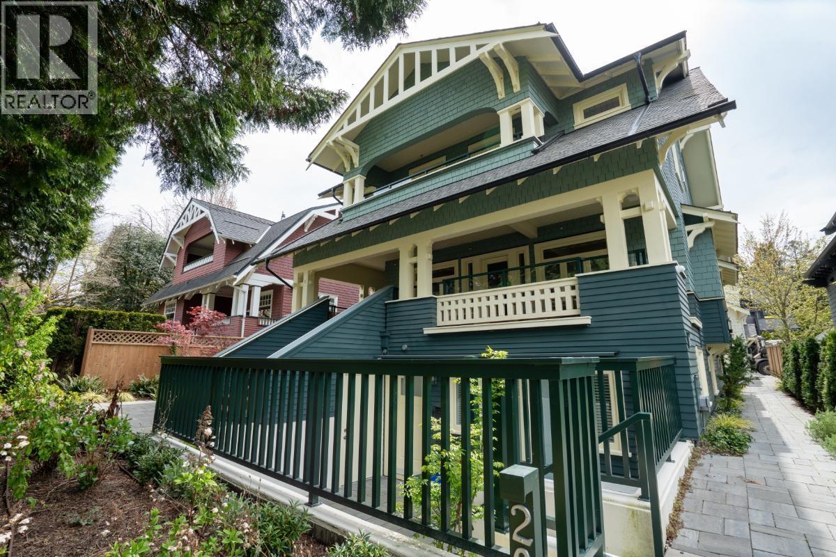 2012 W 15th Avenue, Vancouver, British Columbia  V6J 2L5 - Photo 3 - R3115181