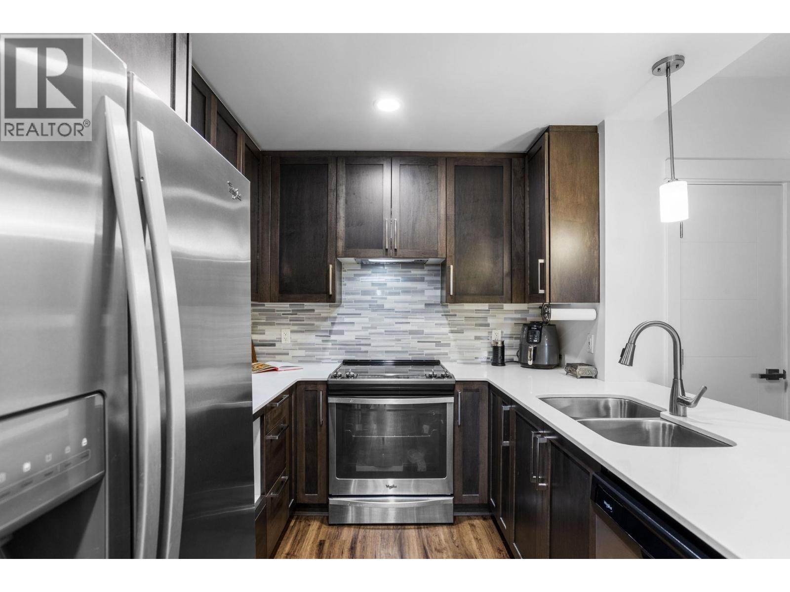 311 2465 Wilson Avenue, Port Coquitlam, British Columbia  V3C 0E6 - Photo 4 - R3115200