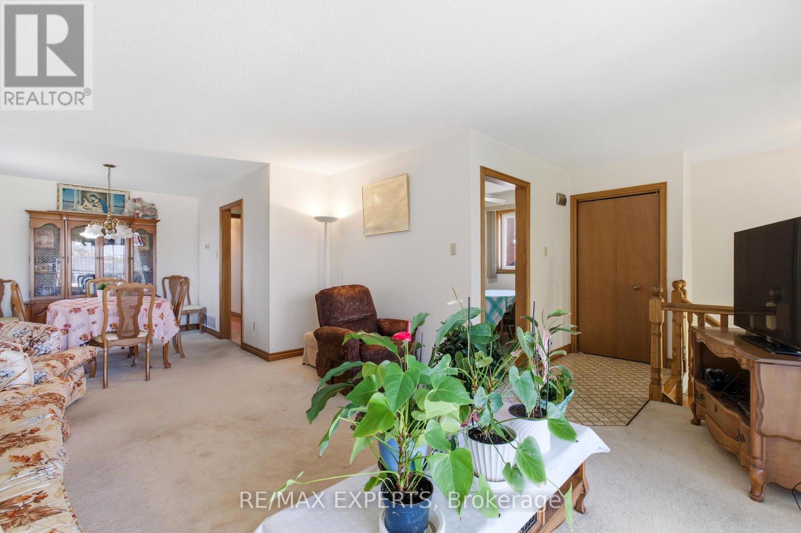 141 Spalding Road, Toronto, Ontario  M3K 1K3 - Photo 5 - W13035226