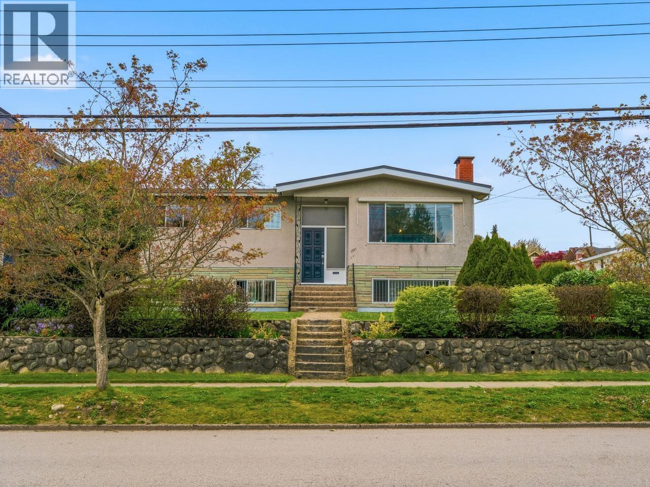 1501 EIGHTH AVENUE, New Westminster, British Columbia