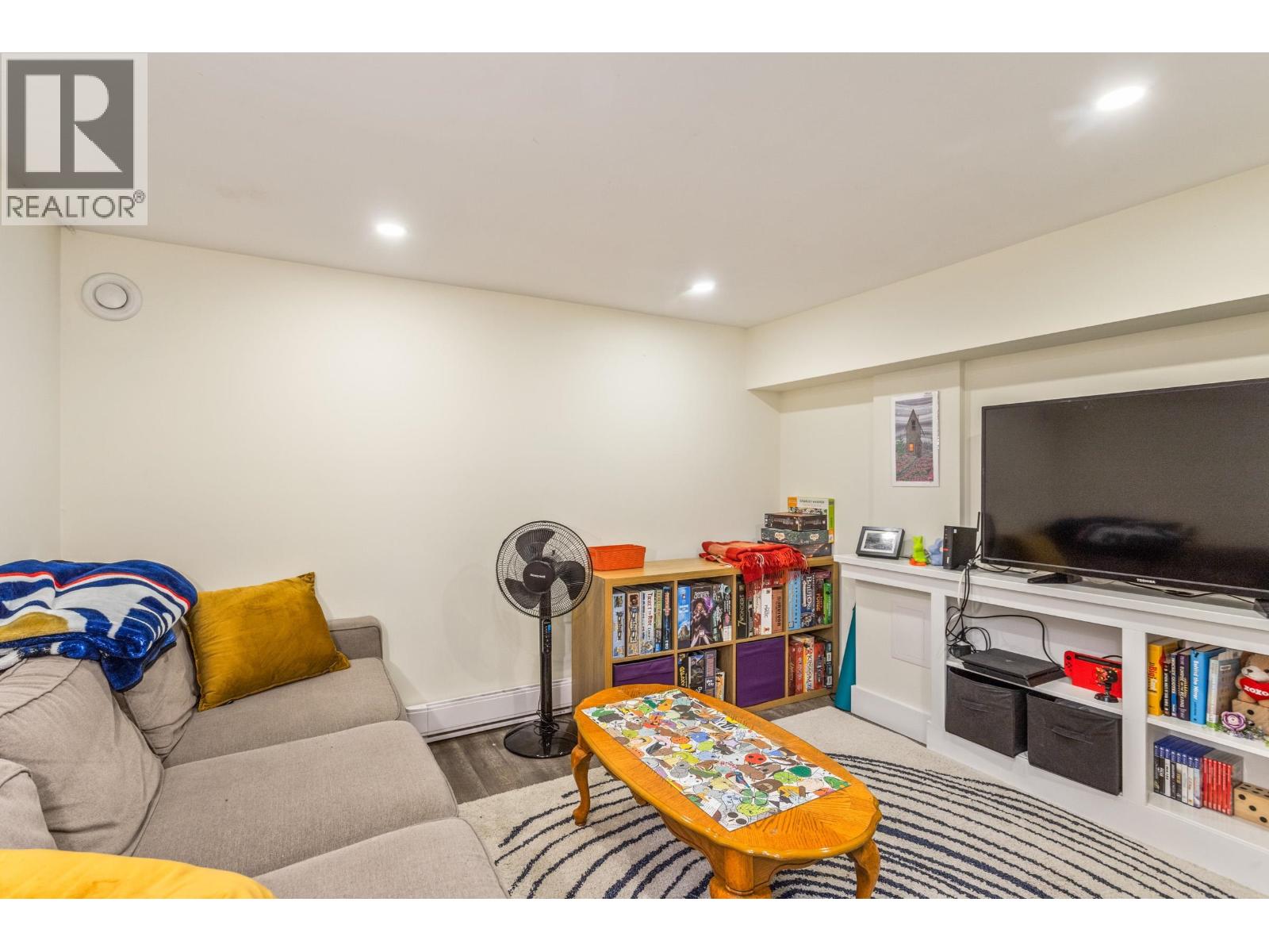 905 Third Avenue, New Westminster, British Columbia  V3M 1P4 - Photo 20 - R3115192