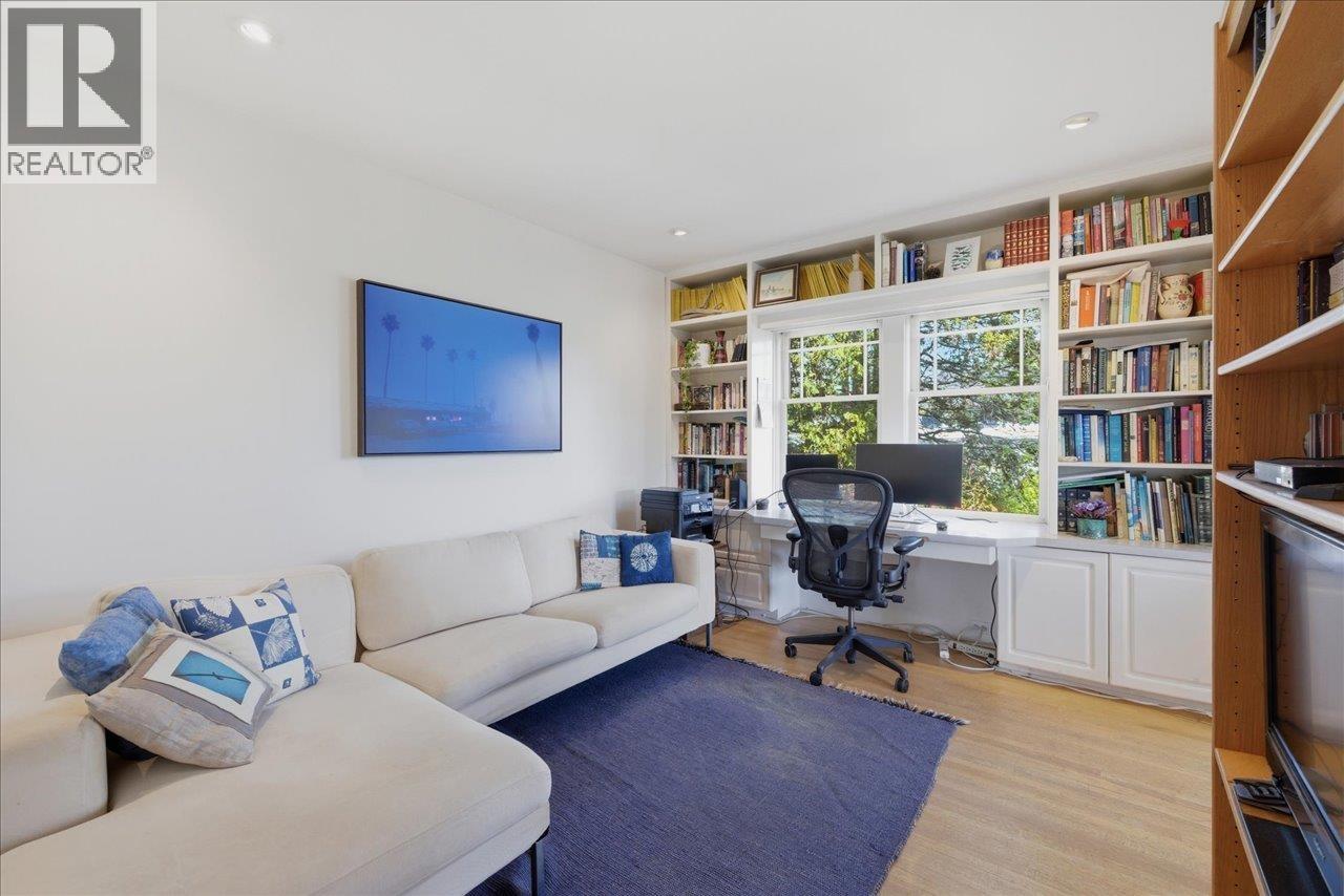 706 W 24th Avenue, Vancouver, British Columbia  V5Z 2B8 - Photo 13 - R3115196