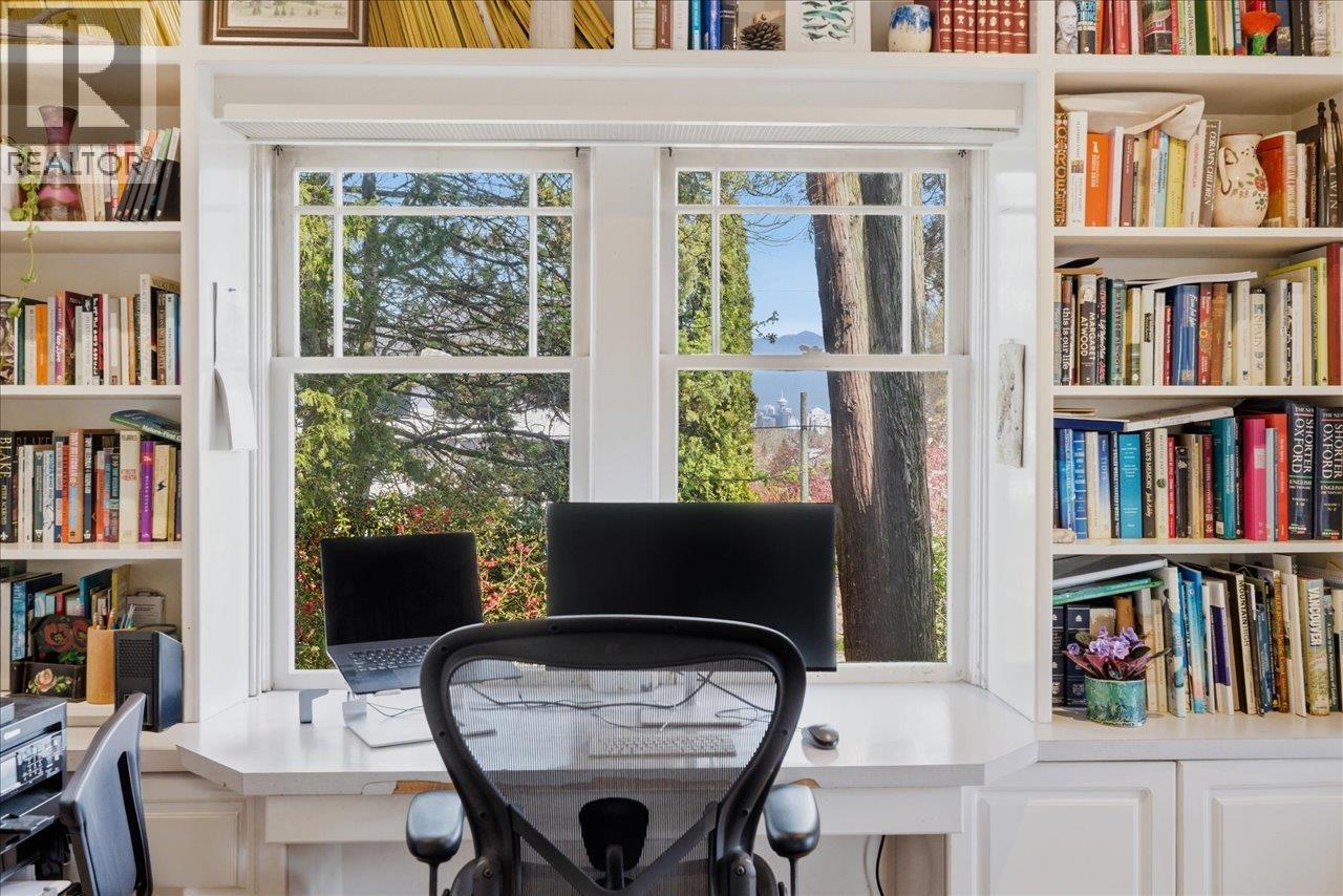 706 W 24th Avenue, Vancouver, British Columbia  V5Z 2B8 - Photo 14 - R3115196