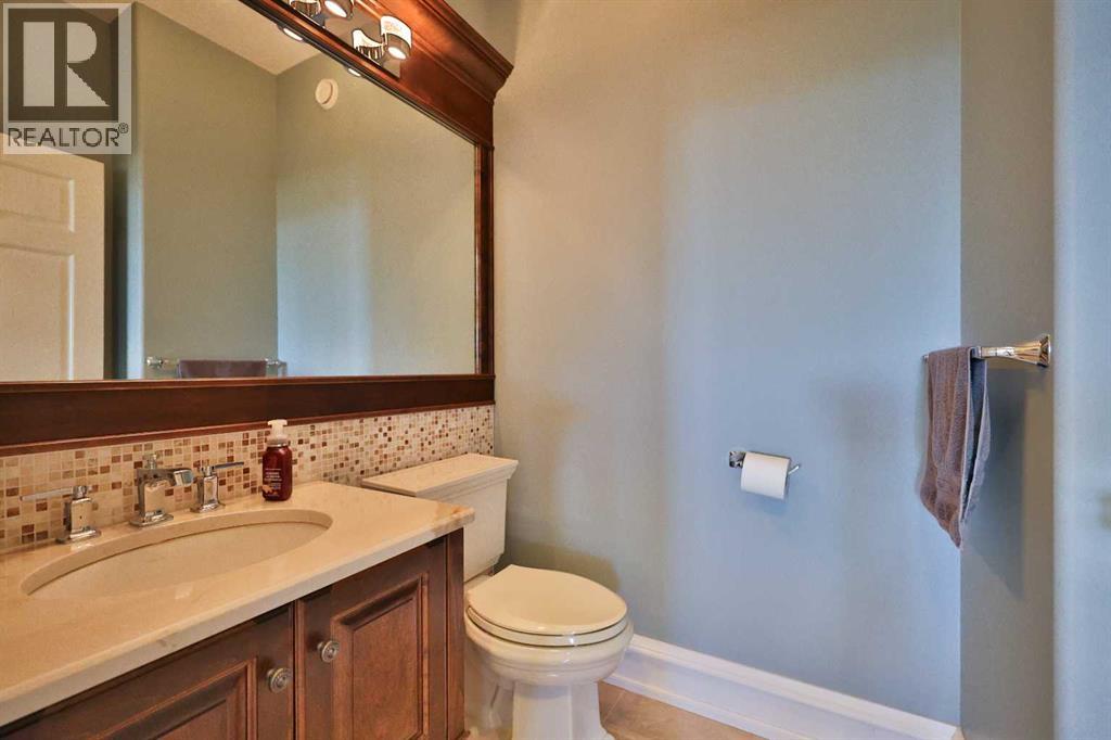 28 Cobblestone Lane, Raymond, Alberta  T0K 2S0 - Photo 6 - A2285340