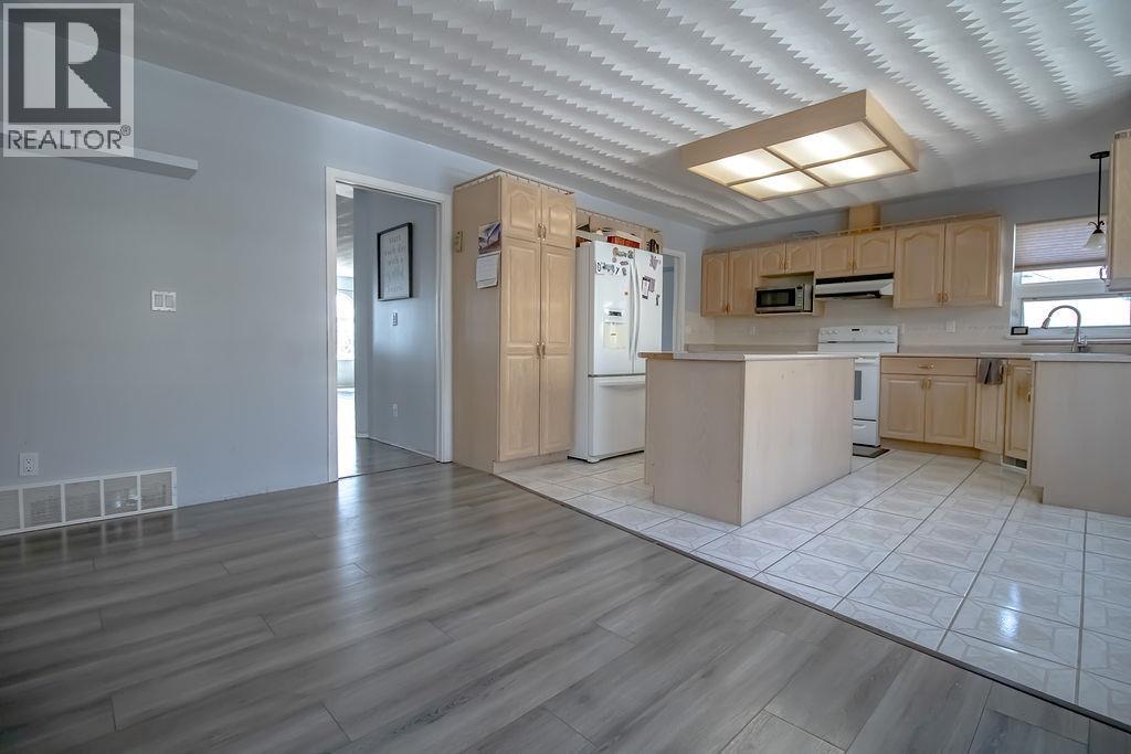 252 Elm Street, Fort St. James, British Columbia  V0J 1P0 - Photo 15 - R3111108