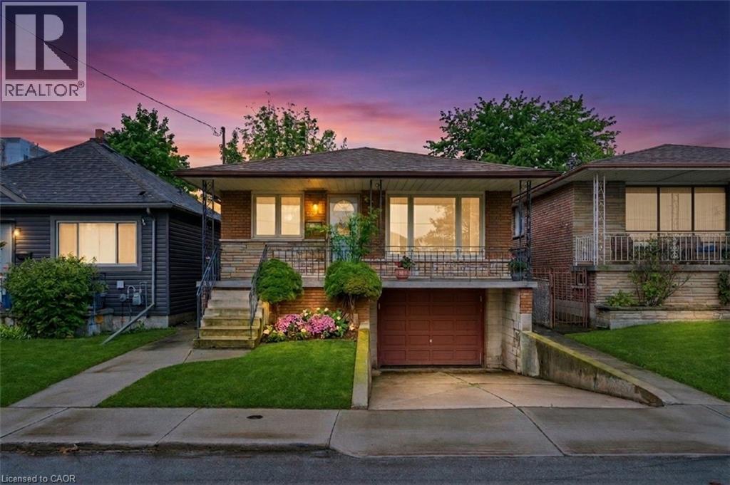 1894 MAIN Street E, Hamilton, Ontario