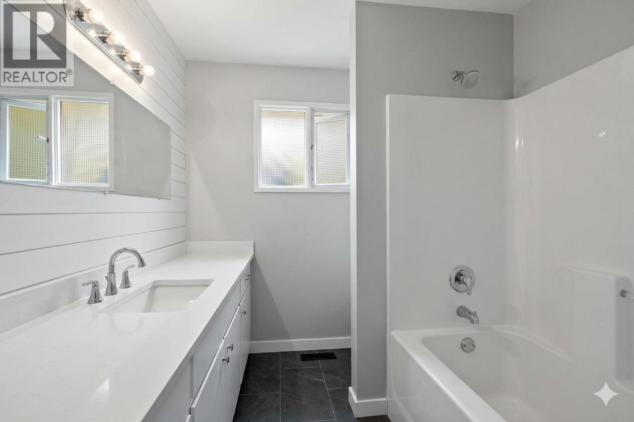 229 Lakeshore Drive, Chase, British Columbia  V0E 1M0 - Photo 22 - 10359782