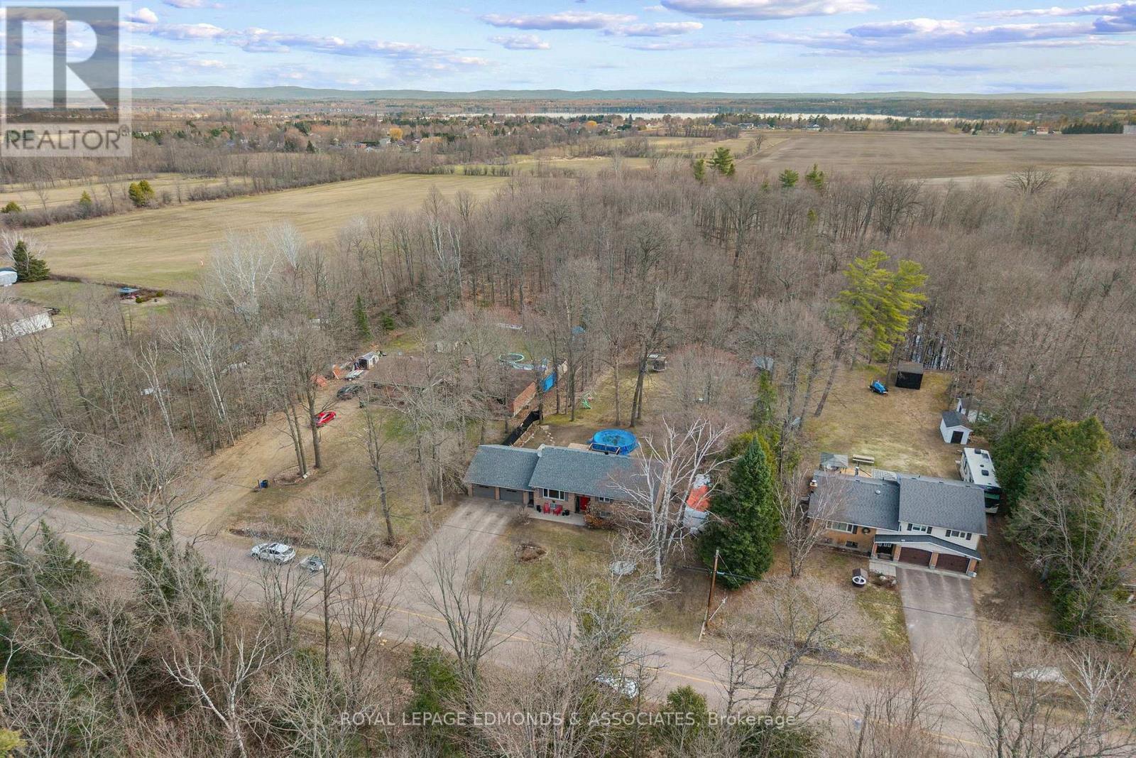 1486 Wilson Road, Laurentian Valley, Ontario  K8A 6W4 - Photo 5 - X12789370