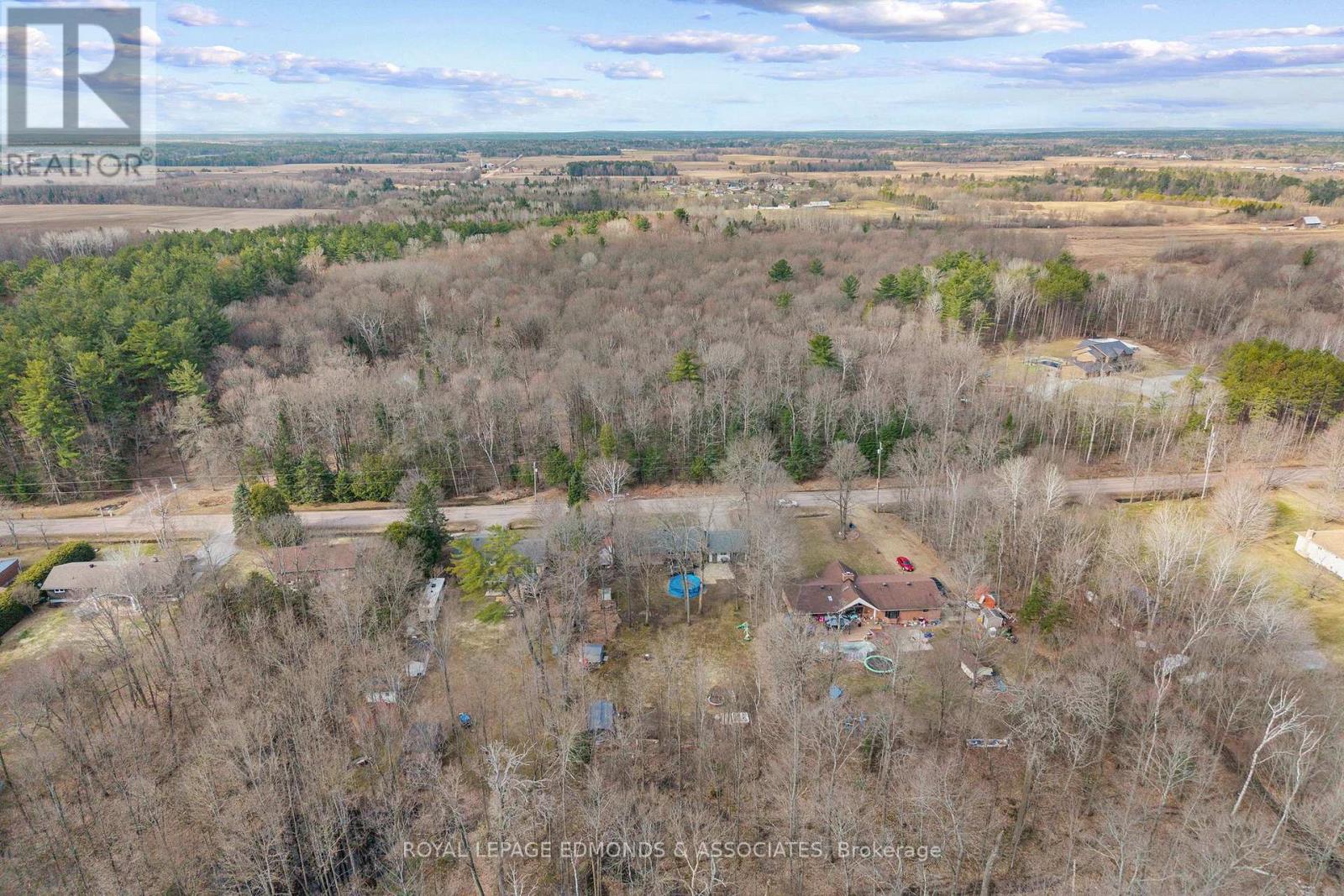 1486 Wilson Road, Laurentian Valley, Ontario  K8A 6W4 - Photo 6 - X12789370