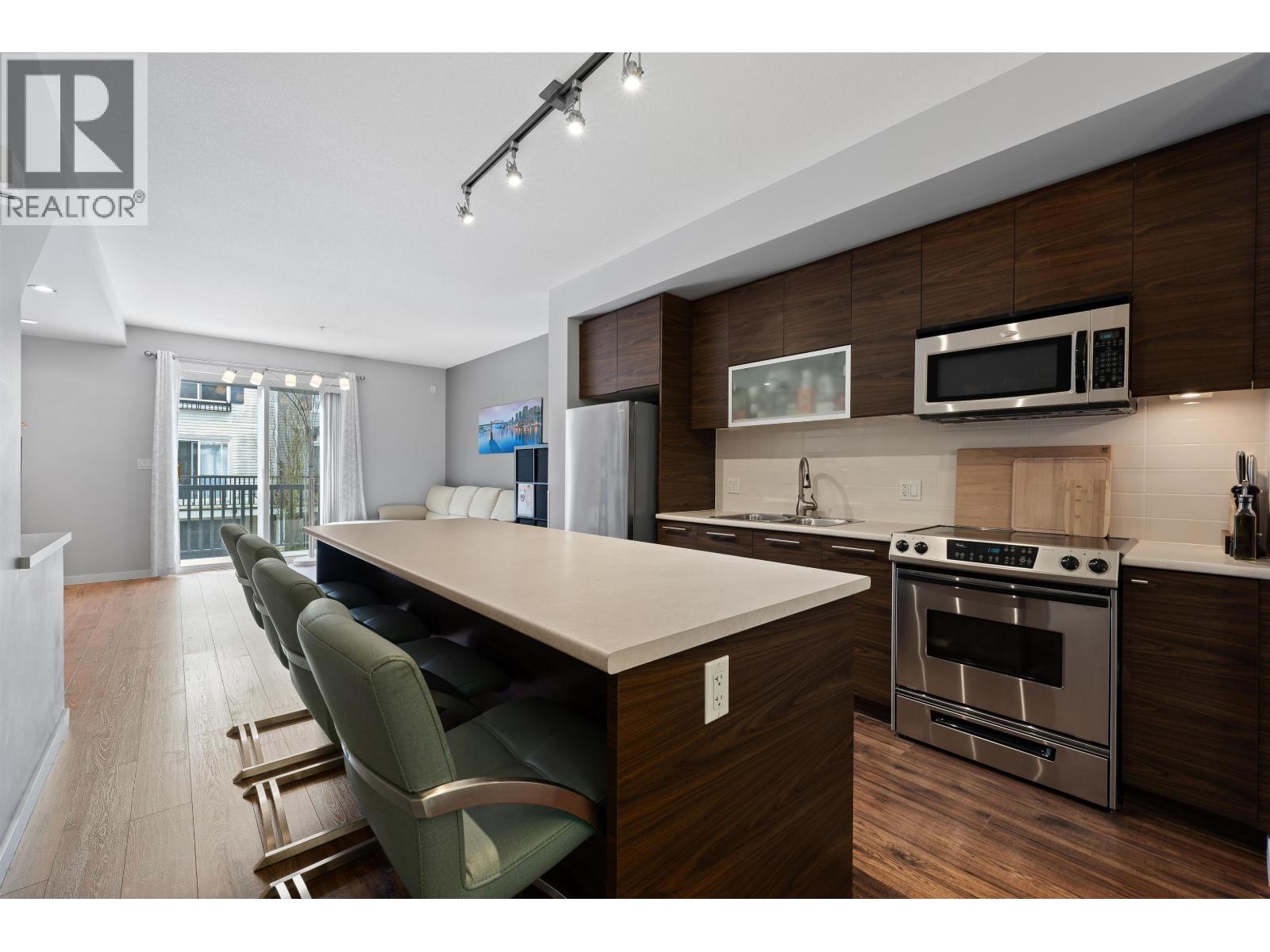 6 2495 Davies Avenue, Port Coquitlam, British Columbia  V3C 0B2 - Photo 8 - R3115075