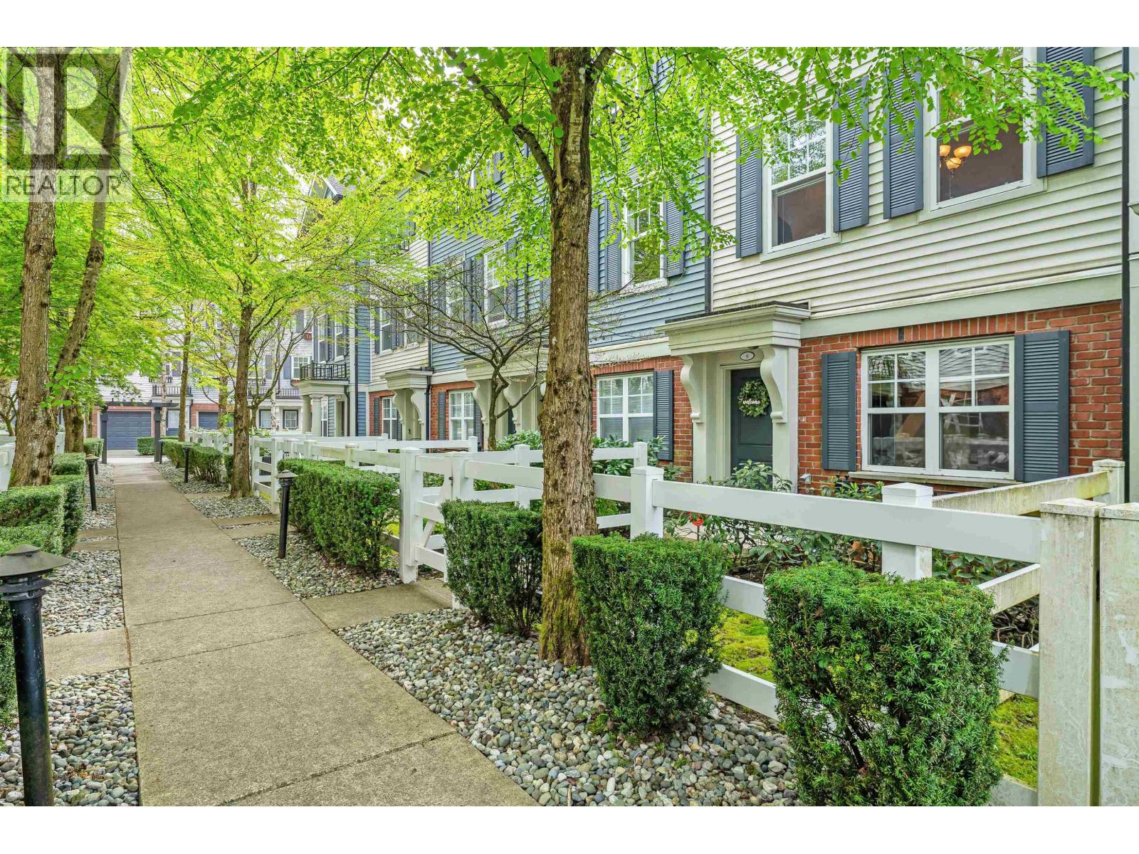 6 2495 DAVIES AVENUE, Port Coquitlam, British Columbia