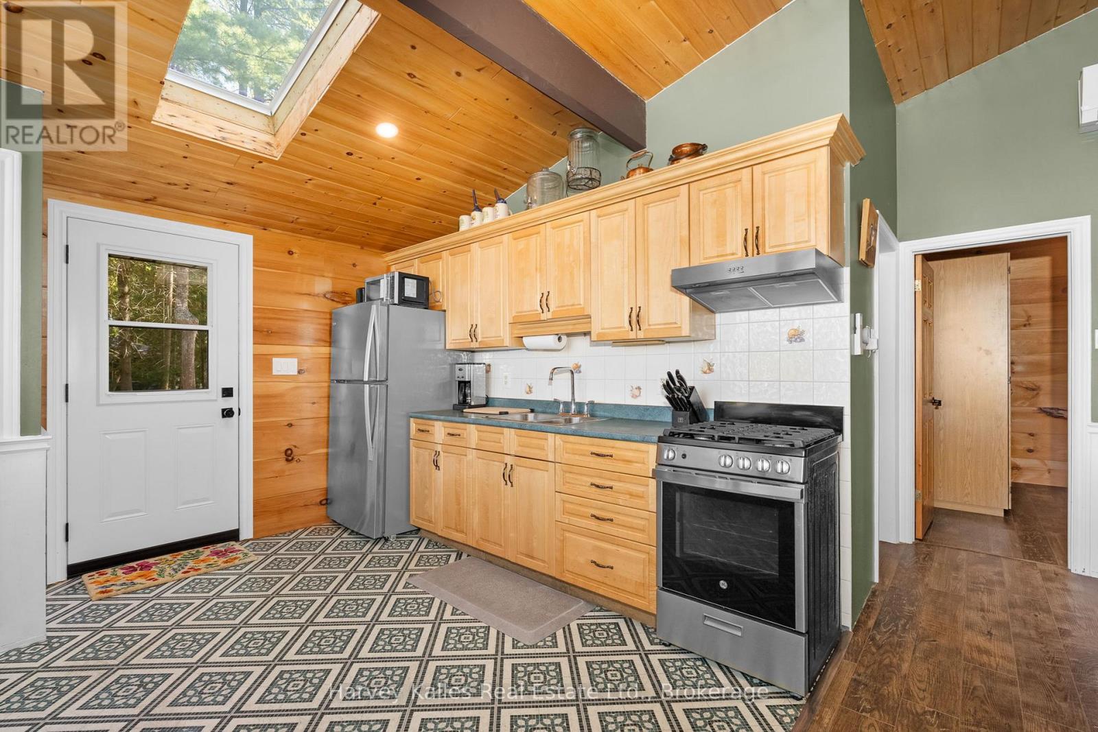 1003 Hollow Road, Algonquin Highlands, Ontario  P0A 1E0 - Photo 14 - X13037374