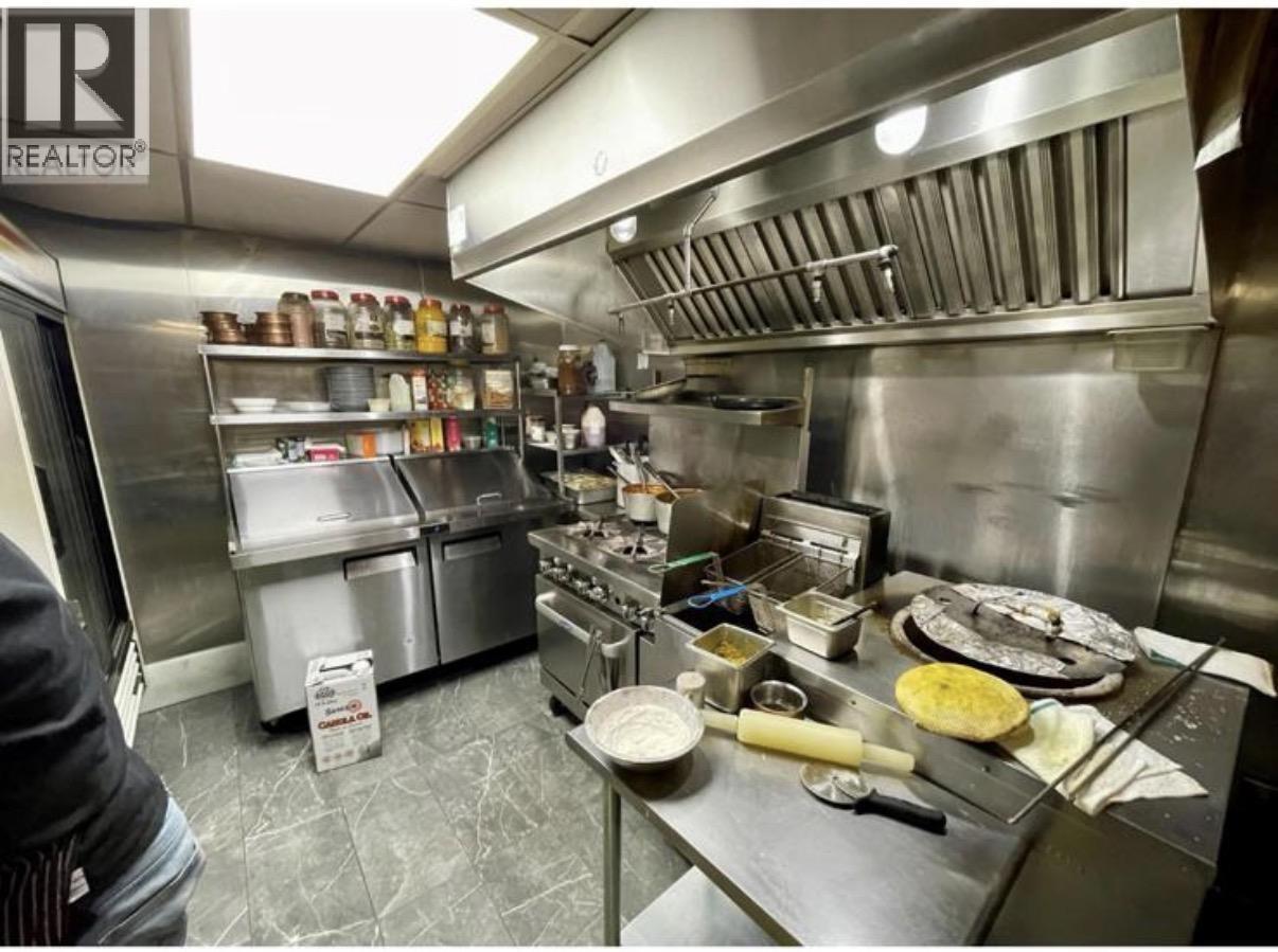 202 1184 Denman Street, Vancouver, British Columbia  V6G 2M9 - Photo 5 - C8077694