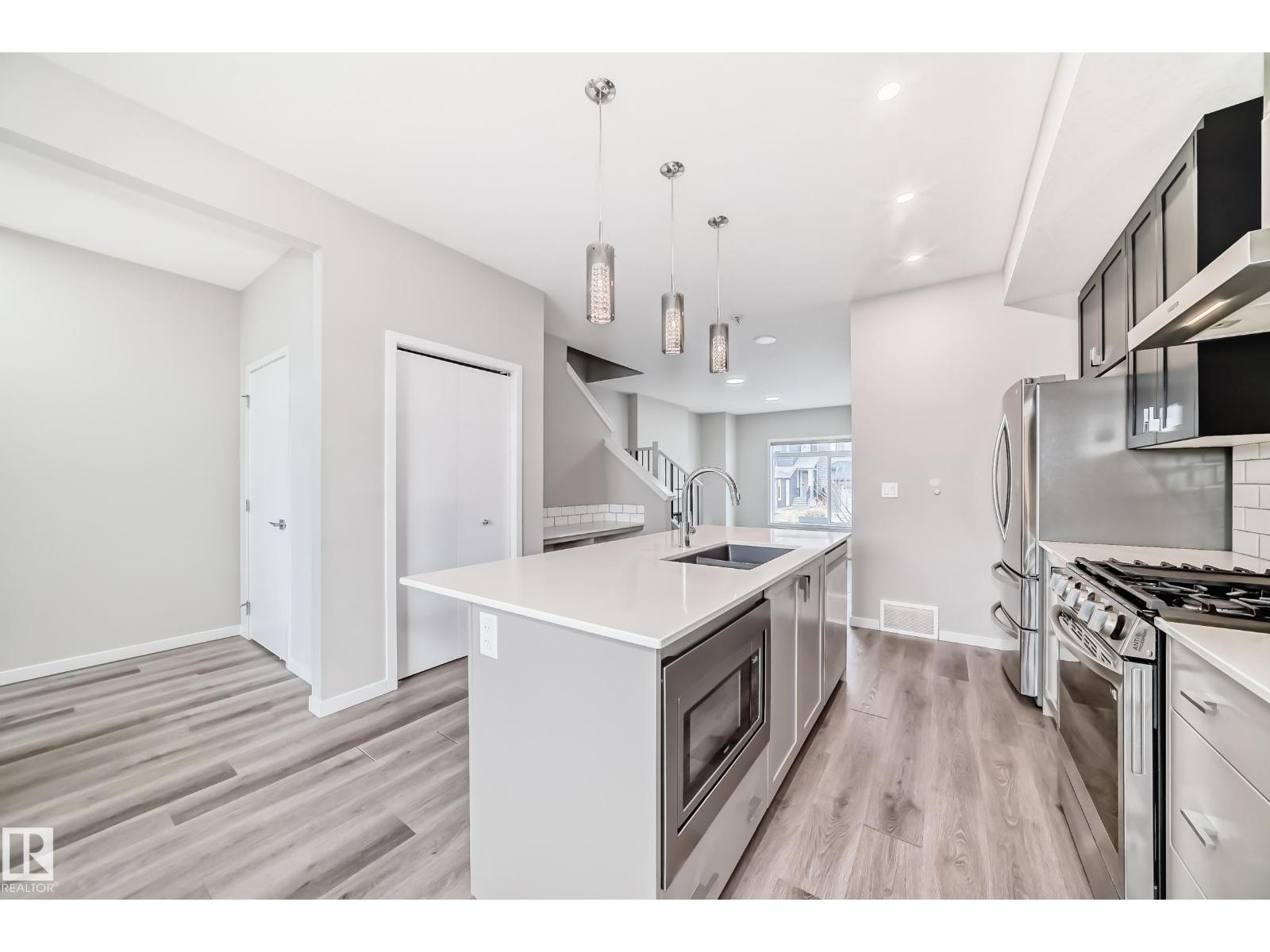 2027 160 St Sw, Edmonton, Alberta  T6W 4E7 - Photo 13 - E4483459