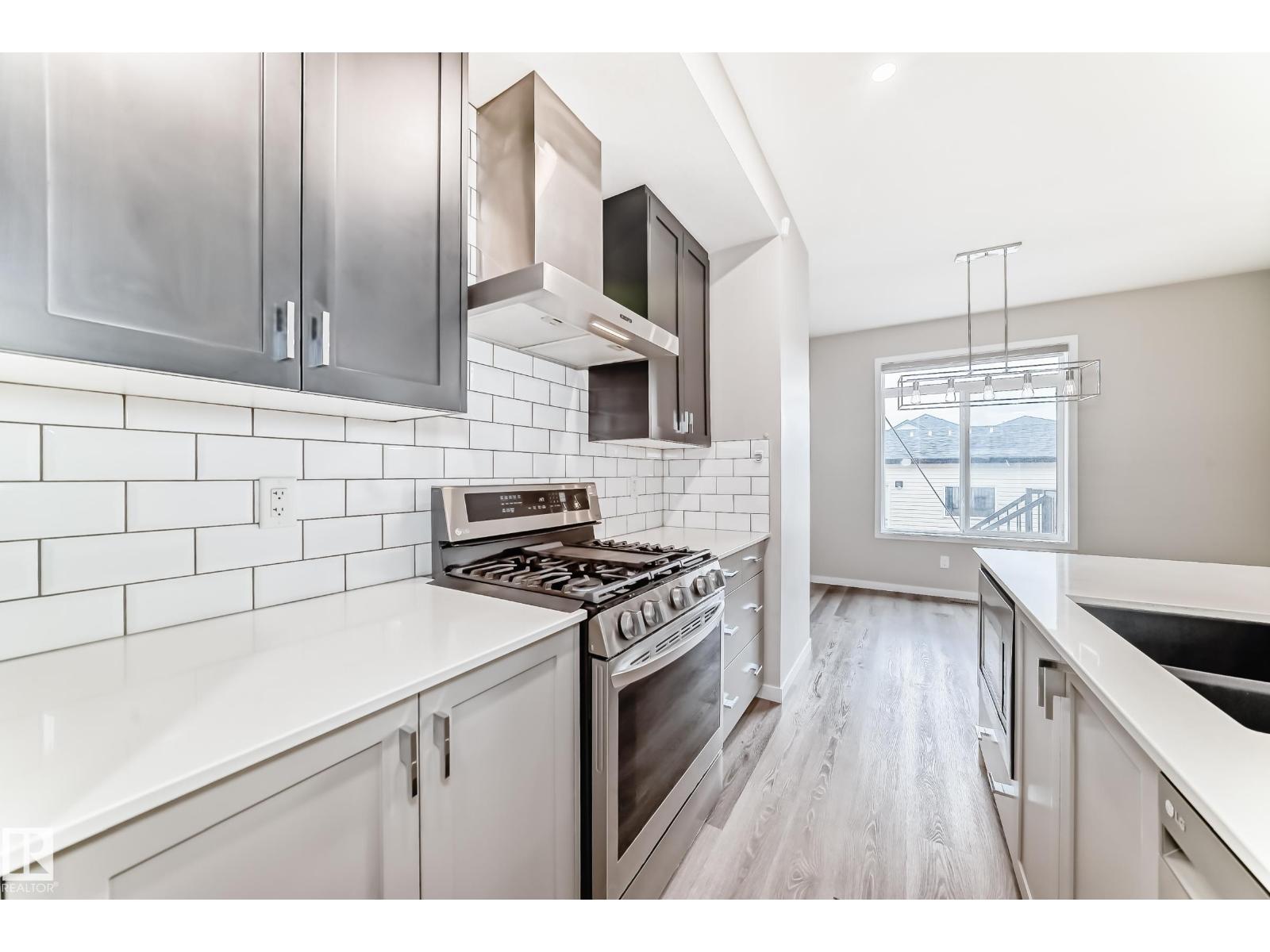 2027 160 St Sw, Edmonton, Alberta  T6W 4E7 - Photo 10 - E4483459
