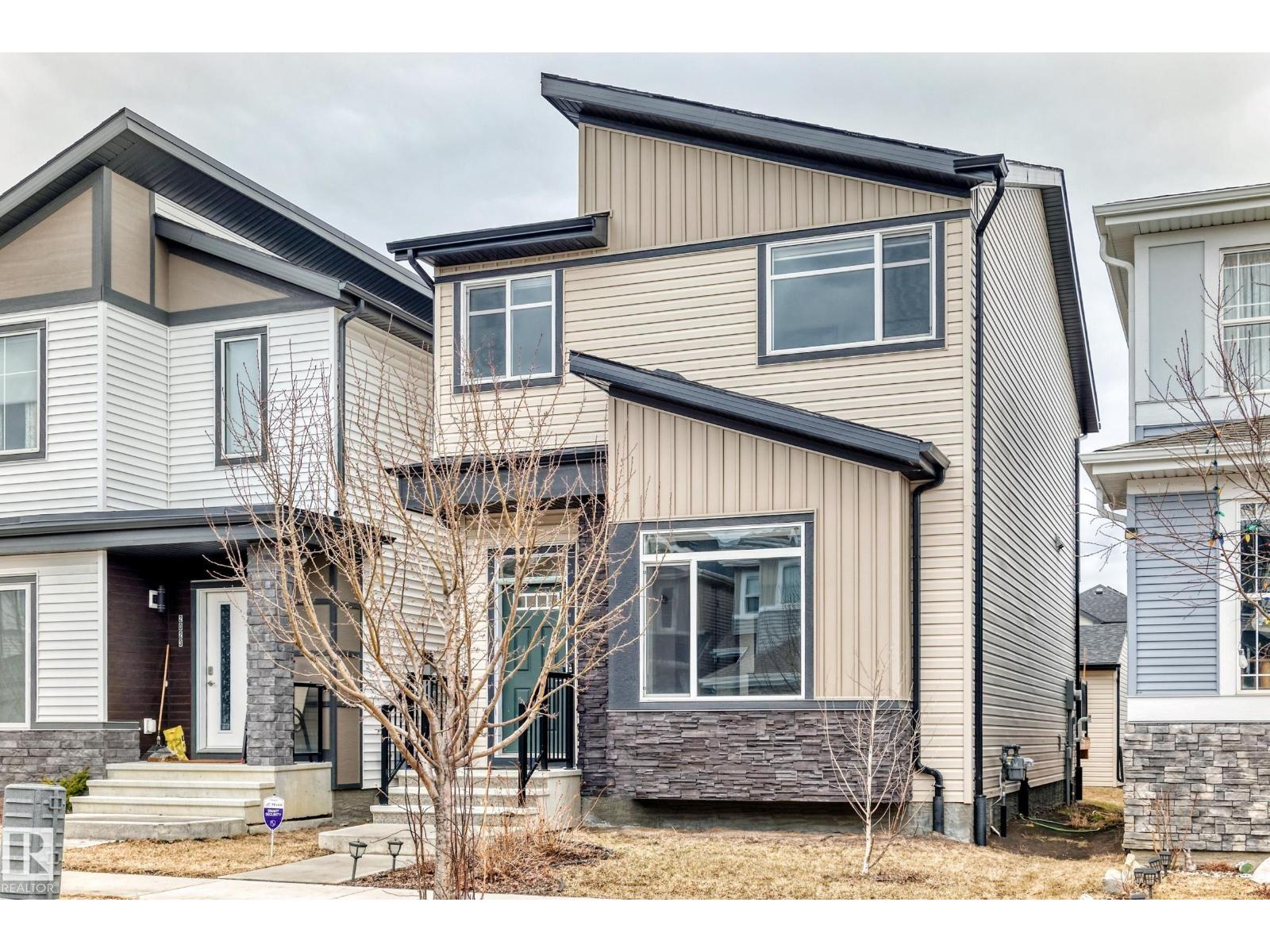 2027 160 St Sw, Edmonton, Alberta  T6W 4E7 - Photo 3 - E4483459