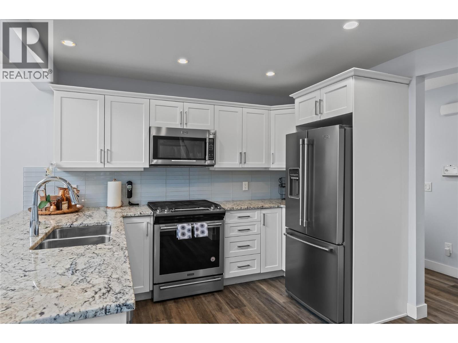 7013 Barcelona Drive Unit# 40, Kelowna, British Columbia  V1Z 3R8 - Photo 25 - 10374343