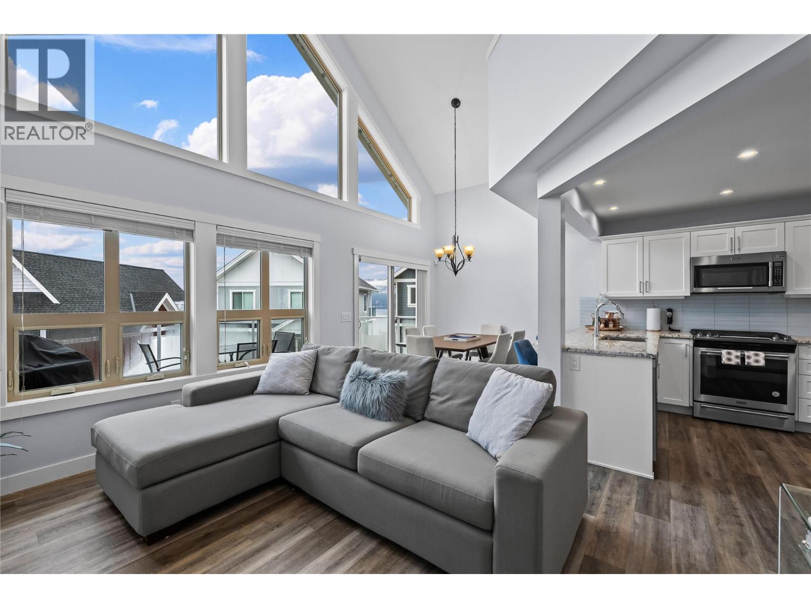 7013 Barcelona Drive Unit# 40, Kelowna, British Columbia  V1Z 3R8 - Photo 16 - 10374343