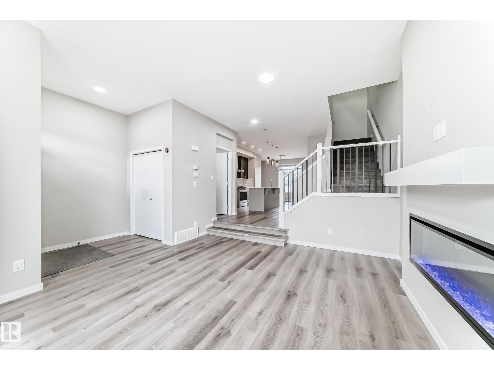 2027 160 St Sw, Edmonton, Alberta  T6W 4E7 - Photo 23 - E4483459