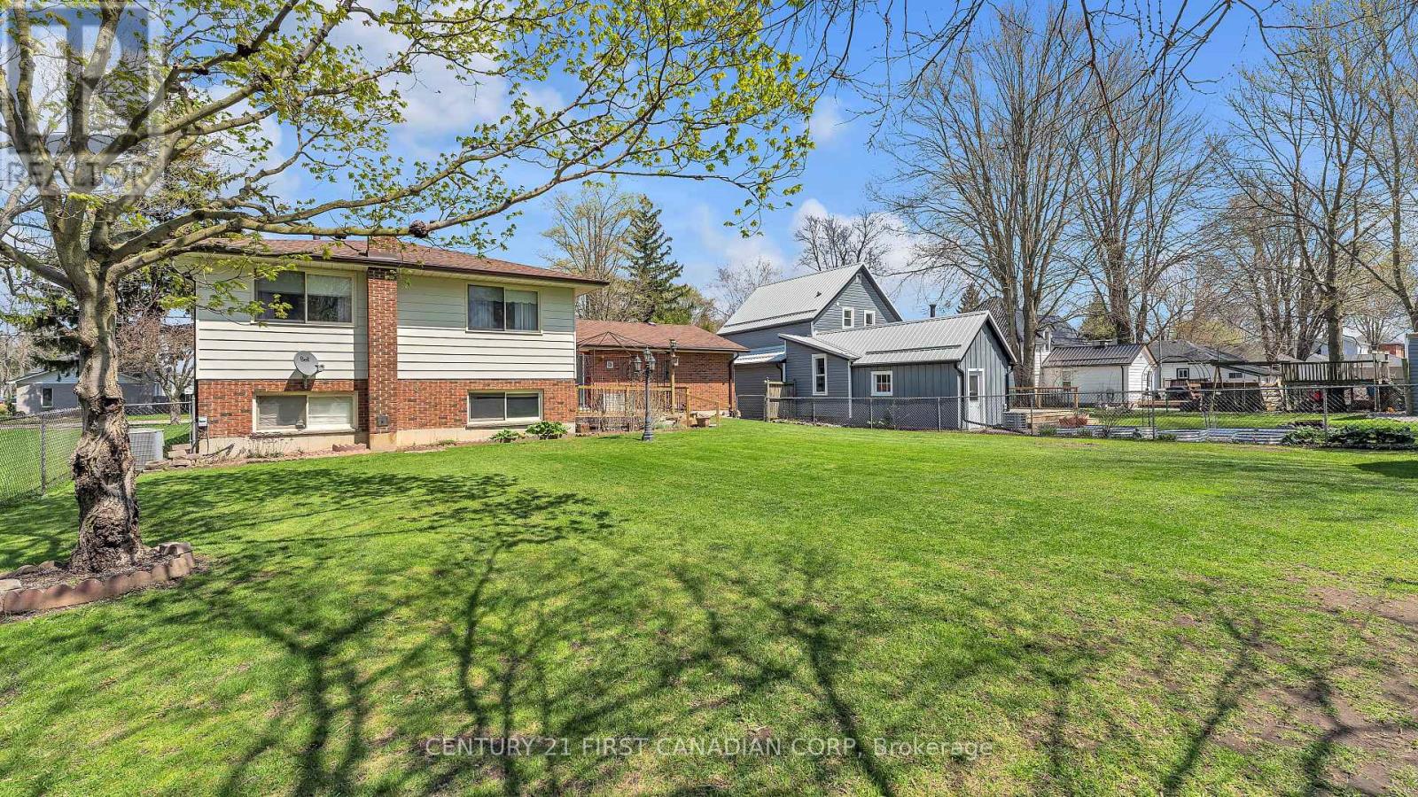 200 Margaret Street, Dutton/dunwich, Ontario  N0L 1J0 - Photo 15 - X13037324