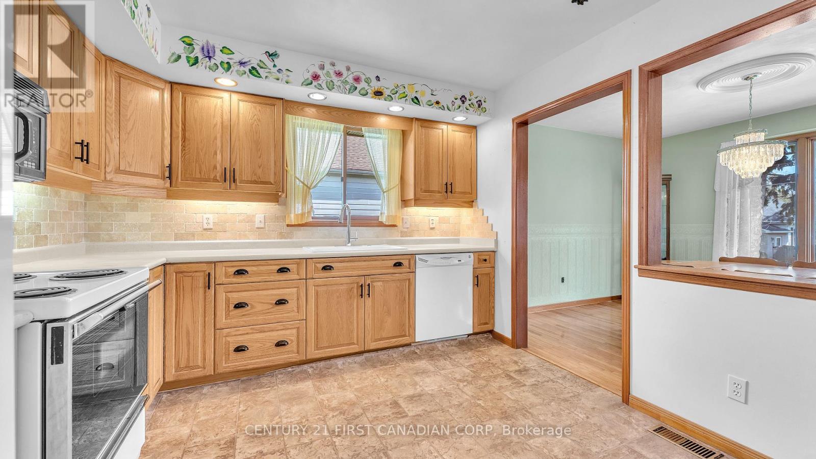 200 Margaret Street, Dutton/dunwich, Ontario  N0L 1J0 - Photo 7 - X13037324