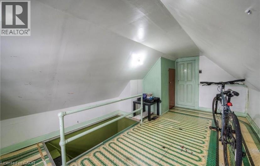 8 Spring Street E, Waterloo, Ontario  N2J 2L8 - Photo 34 - 40823288