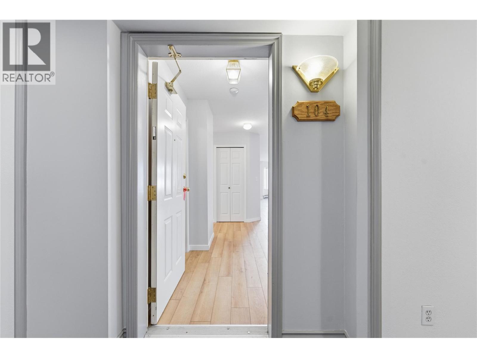 251 6 Street SE Unit# 104, Salmon Arm, British Columbia  V1E 1J9 - Photo 11 - 10382572