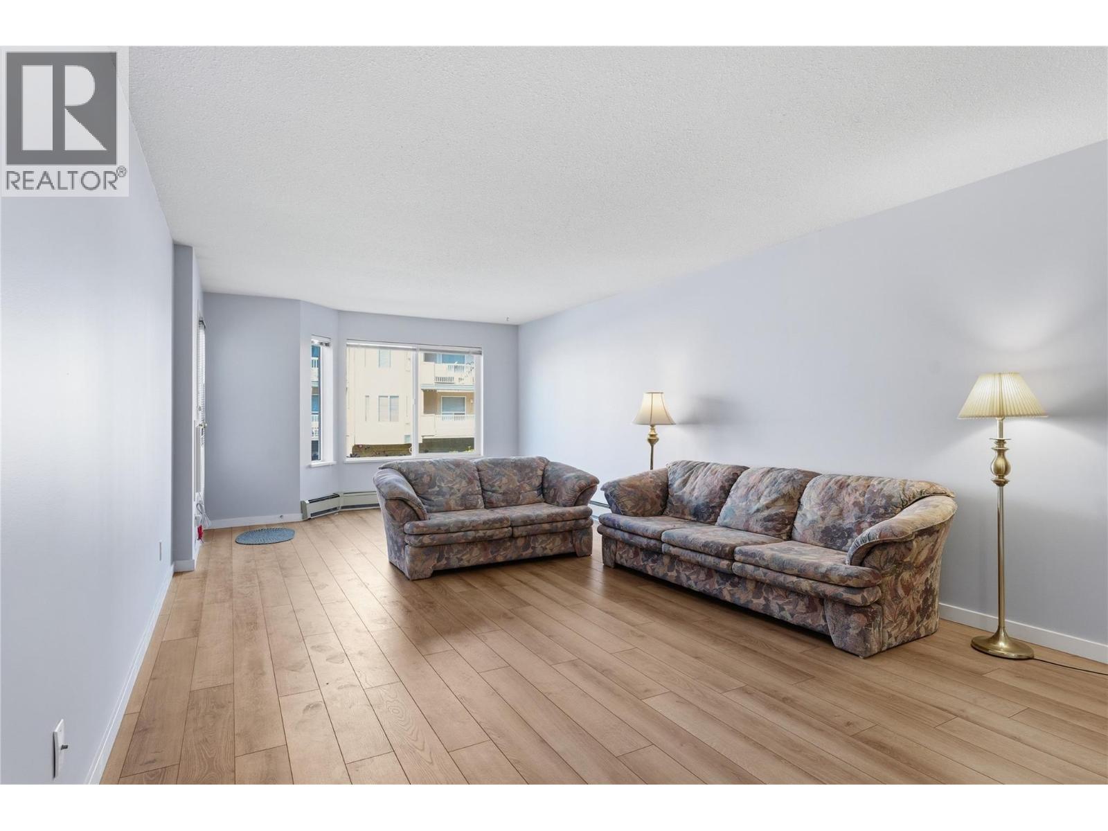 251 6 Street SE Unit# 104, Salmon Arm, British Columbia  V1E 1J9 - Photo 8 - 10382572