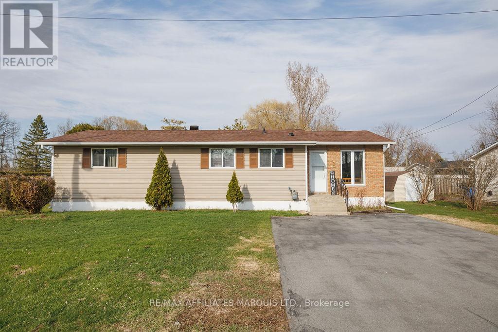 3 FRASER STREET, South Stormont, Ontario