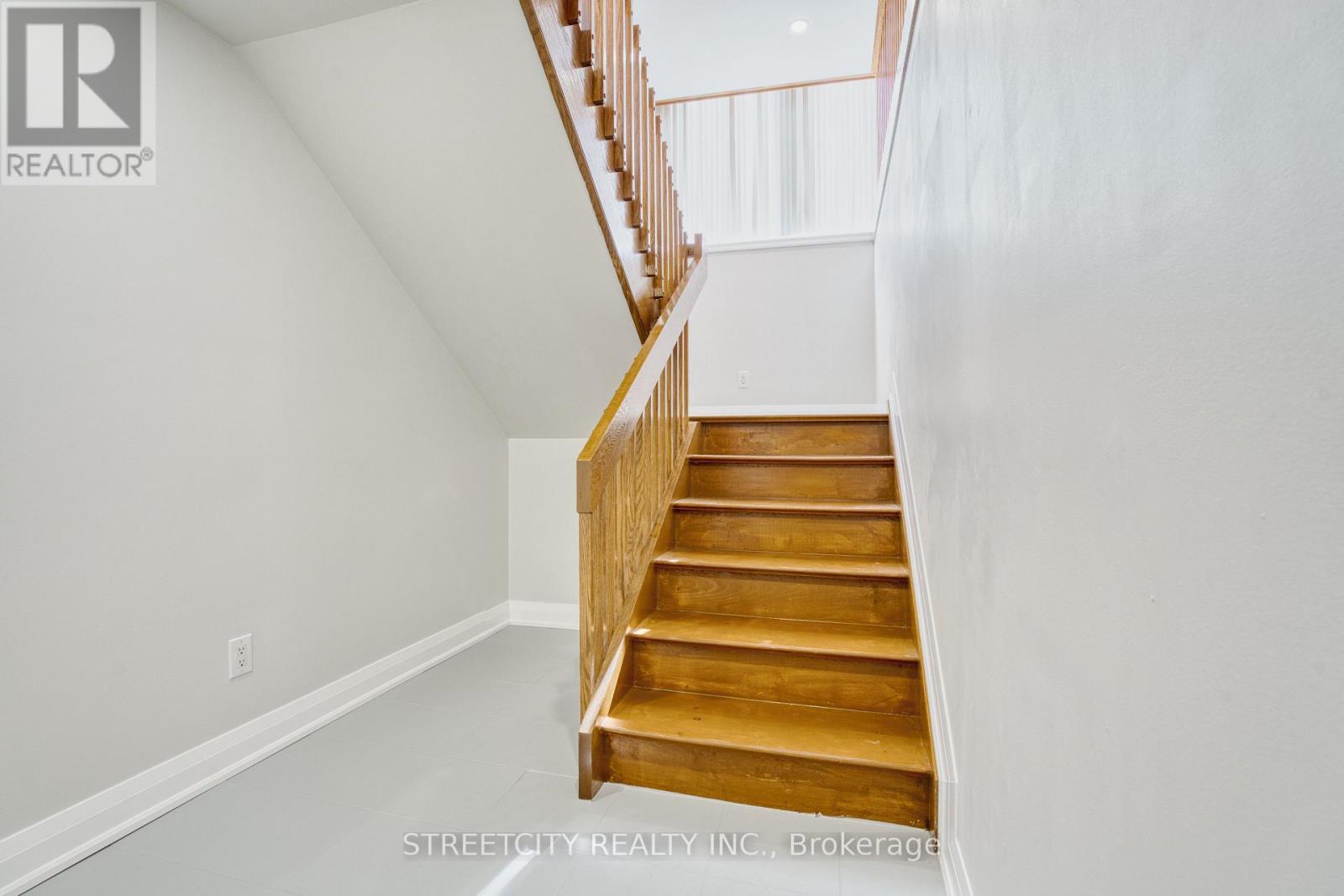 26 Grasmere Crescent, London North, Ontario  N6G 4P2 - Photo 31 - X13036442