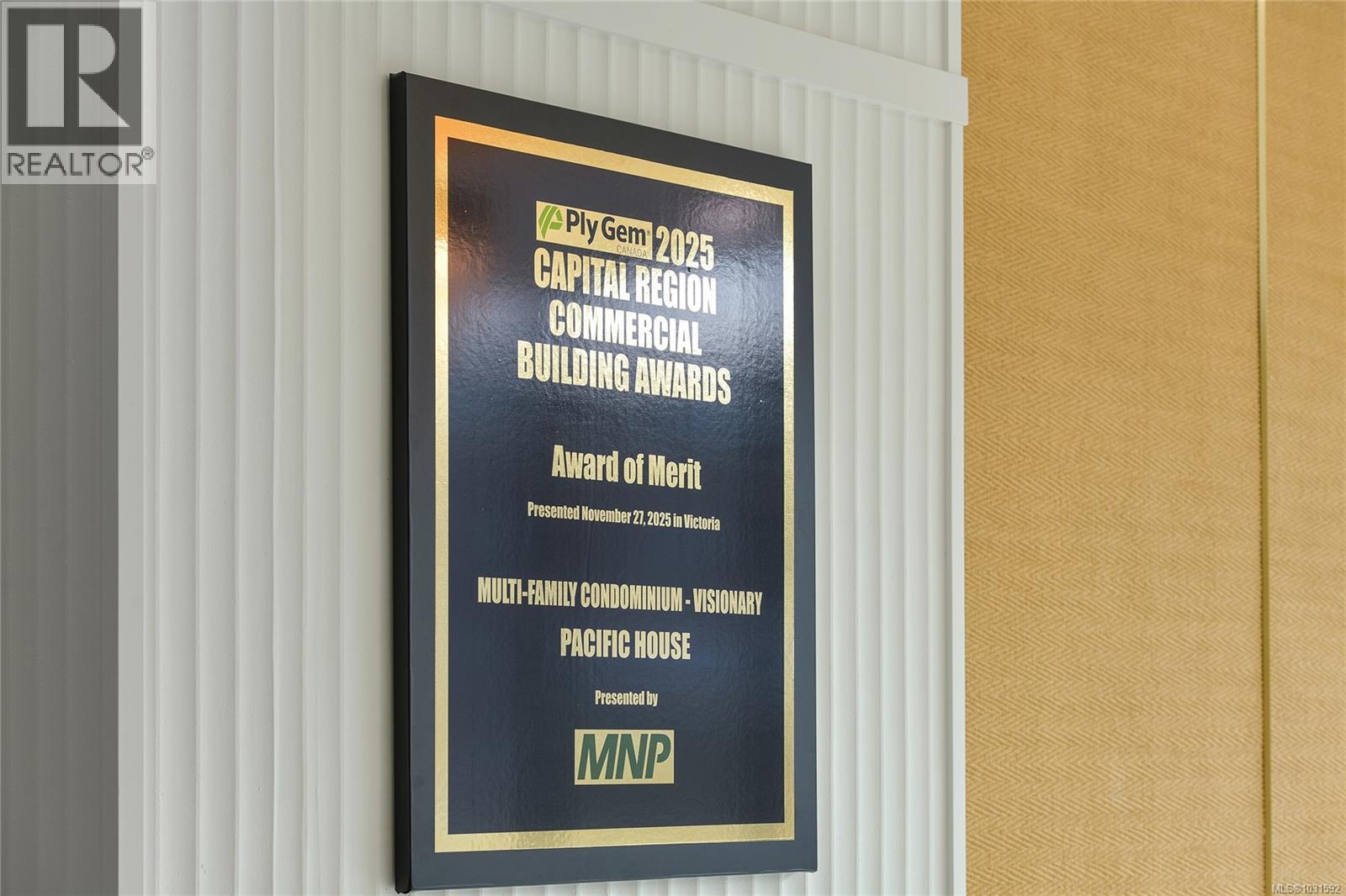 304 899 Esquimalt Ave SW, Esquimalt, British Columbia  V9A 3M5 - Photo 66 - 1031592