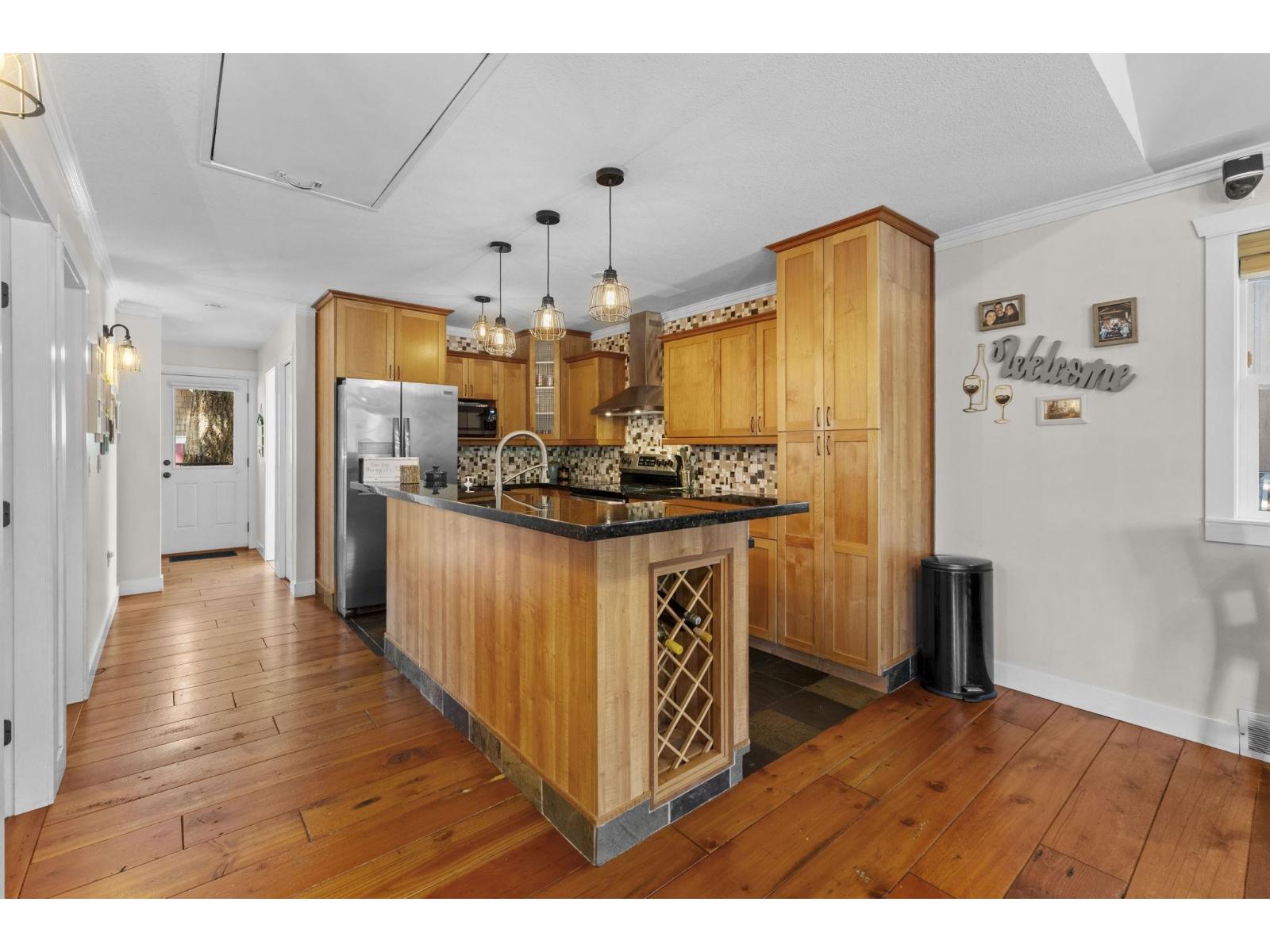 311 Spruce Street, Cultus Lake North, Cultus Lake, British Columbia  V2R 4Y7 - Photo 6 - R3115116