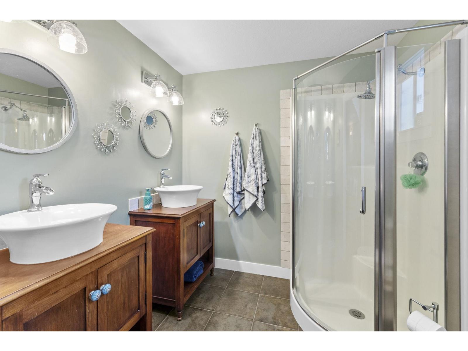 311 Spruce Street, Cultus Lake North, Cultus Lake, British Columbia  V2R 4Y7 - Photo 15 - R3115116