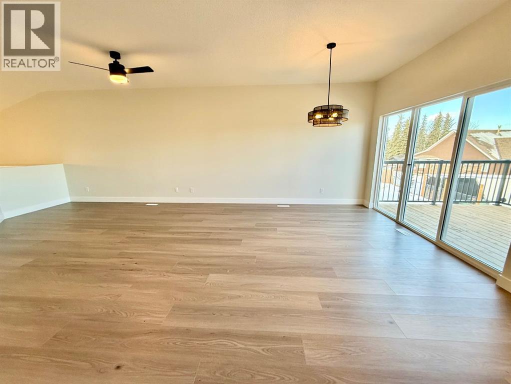 128 Trestle Place, Hinton, Alberta  T7V 0B8 - Photo 8 - A2202875