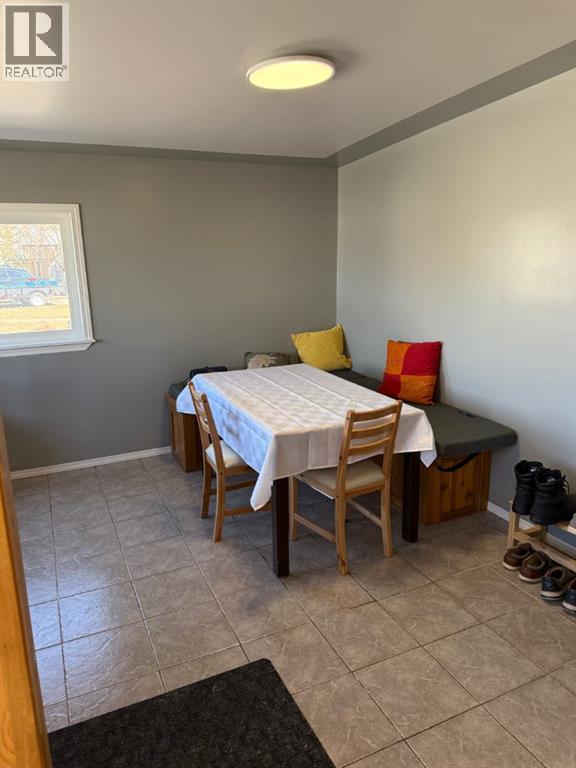 414 1 Street, Lundbreck, Alberta  T0K 1H0 - Photo 12 - A2300789