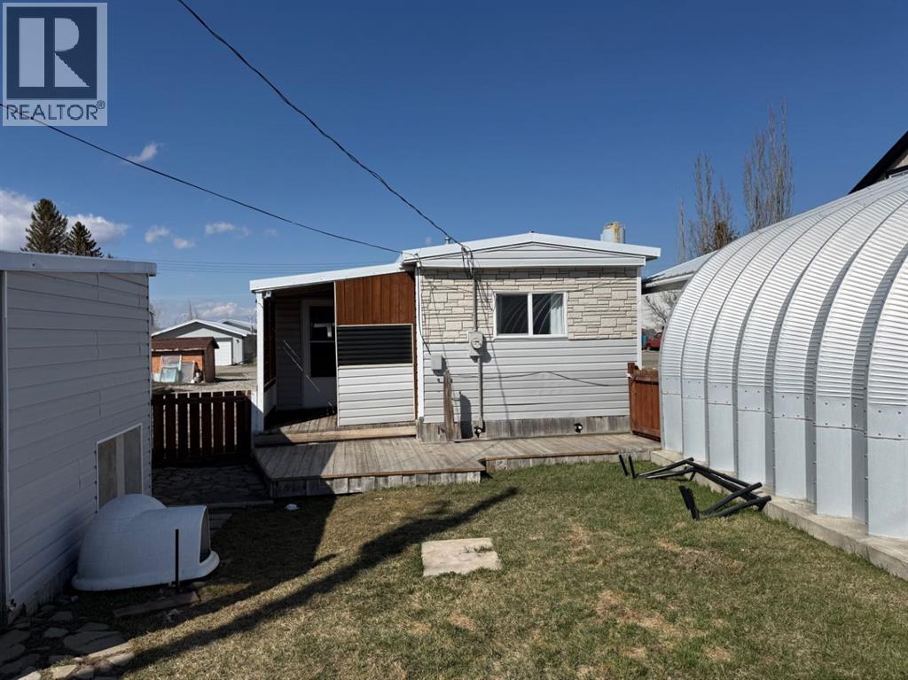 414 1 Street, Lundbreck, Alberta  T0K 1H0 - Photo 30 - A2300789