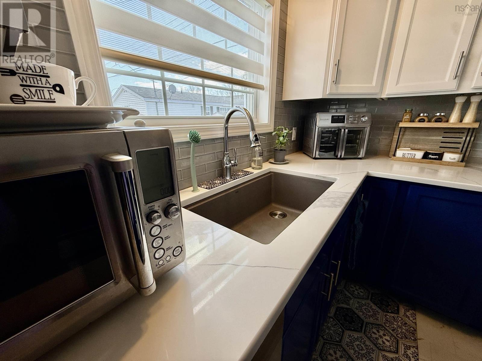 8 Wilson Avenue, Dartmouth, Nova Scotia  B2Y 2B3 - Photo 5 - 202608371