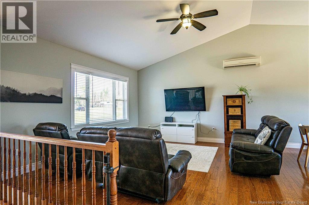 4 Mcconnell Street, Oromocto West, New Brunswick  E2V 0J1 - Photo 3 - NB137702