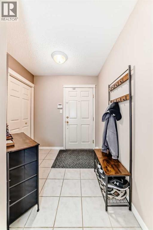 116, 6800 Hunterview Drive NW, Calgary, Alberta  T2K 6K5 - Photo 4 - A2286212