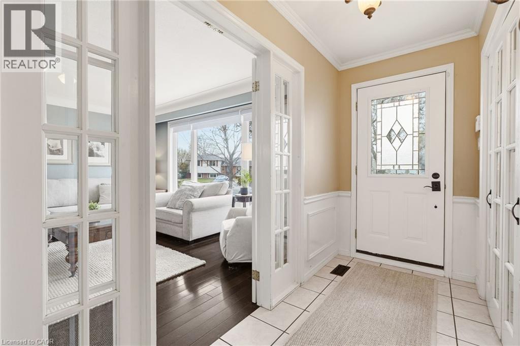 559 Rexway Court, Burlington, Ontario  L7N 3B6 - Photo 4 - 40823611